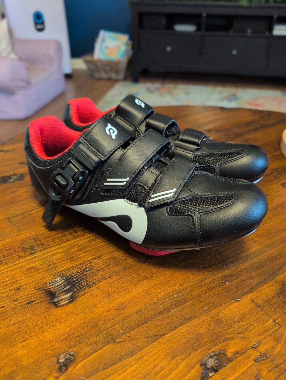 EUC Peloton cycling bike shoes with look delta cleats EU 40 US women's 9